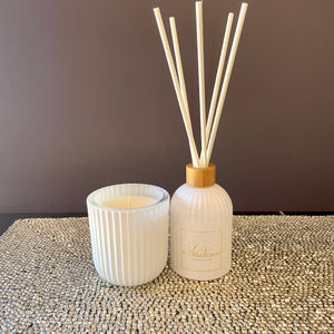 Diffuser and candle Hamptons style